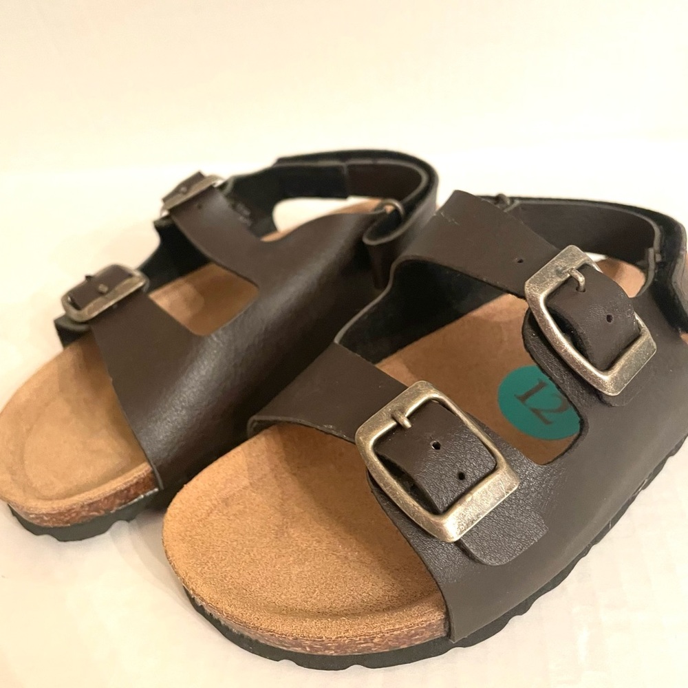 Gems Brown Sandals Made In Italy New without tags